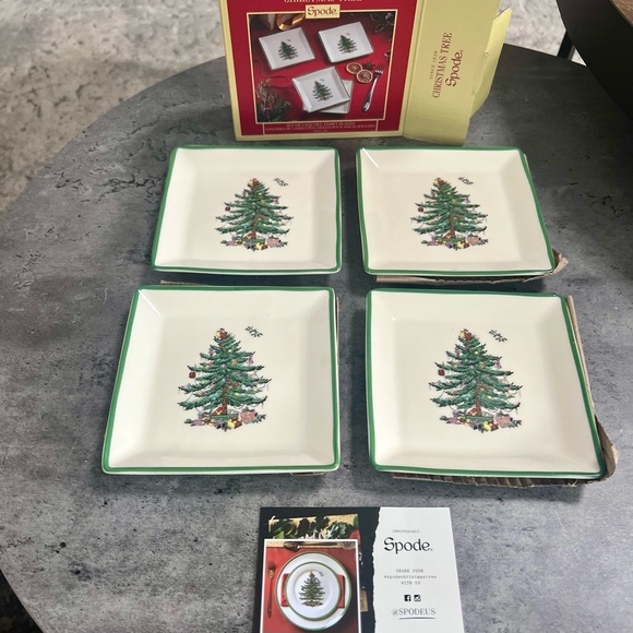 SPODE Christmas Tree Set of 4 Tidbit Plates - Picture 5 of 8